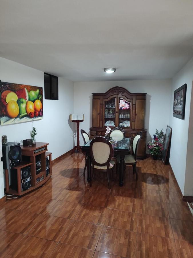 Noras Homestay Laureles Medellín Dış mekan fotoğraf