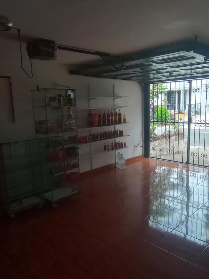 Noras Homestay Laureles Medellín Dış mekan fotoğraf
